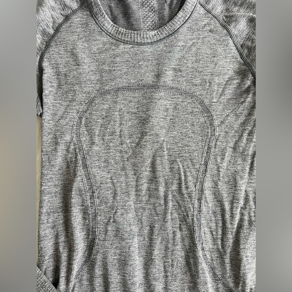 lululemon Swiftly Tech Long Sleeve, Sparkly Gray - Picture 2 of 6